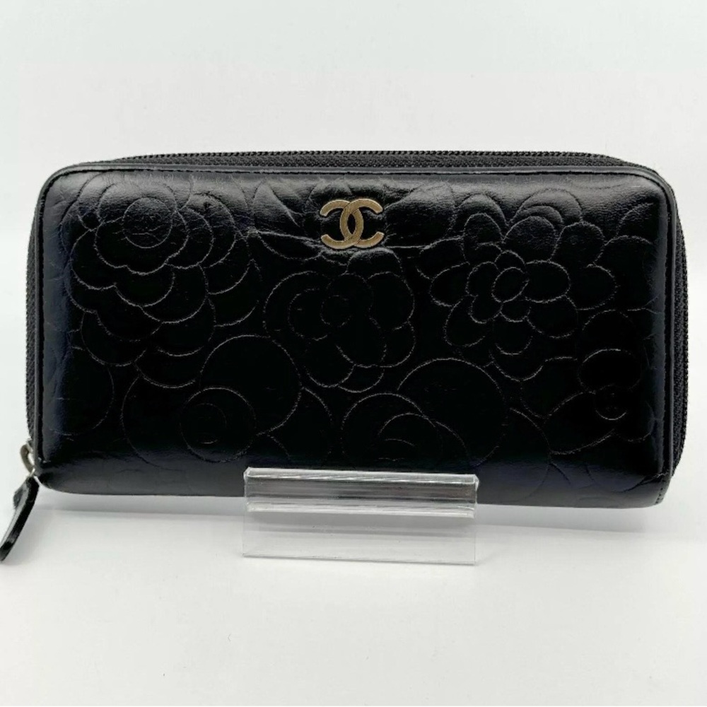 CHANEL Camellia CC Logo Black Leather Long Zip